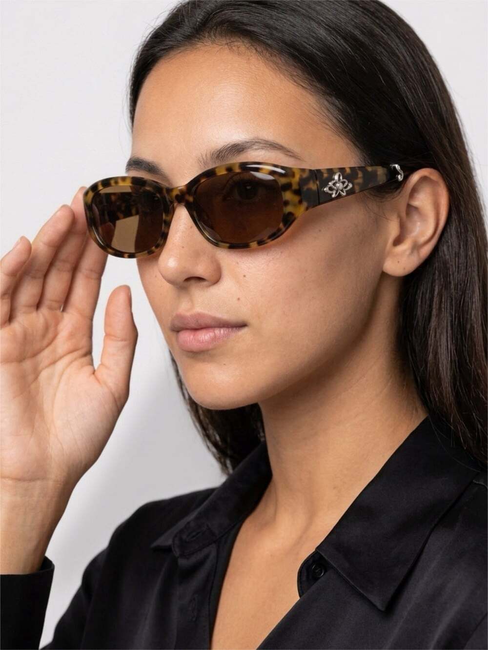 Brighton Rio Sunglasses Tortoise Excellent Condition. Brighton Tin Included.